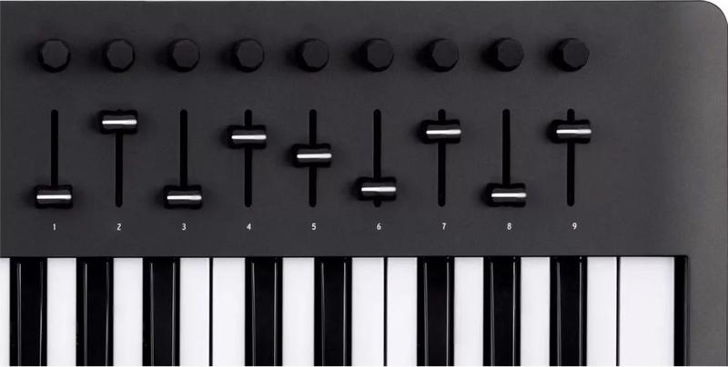Teclado Controlador Arturia Keylab Essential 61 Mk3 Original